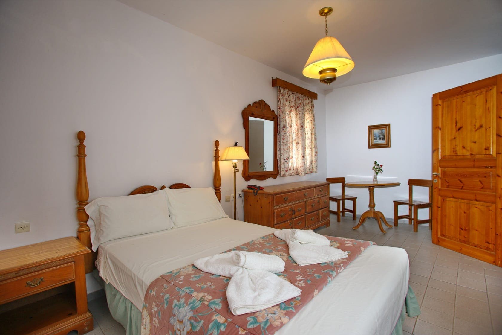 room-types-DOLPHINHSK-FMTRGV-0.jpg