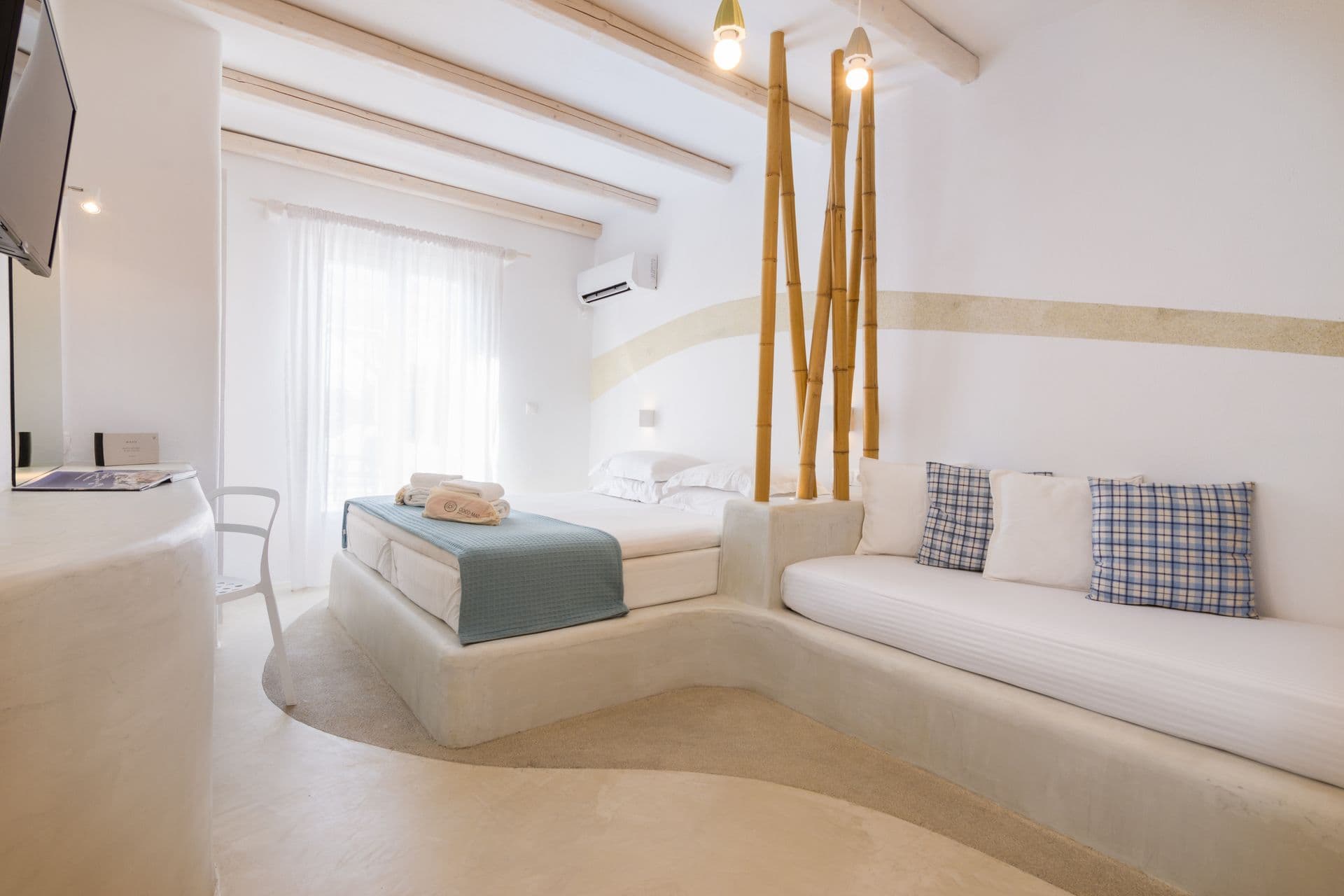 room-types-DOLPHINKSA-DLXSTU-0.jpg