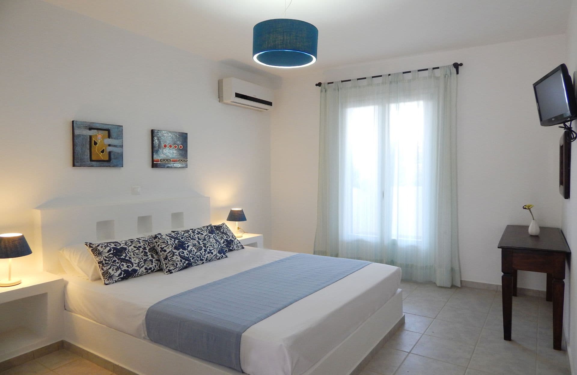 room-types-DOLPHINKSA-STU3-0.jpg
