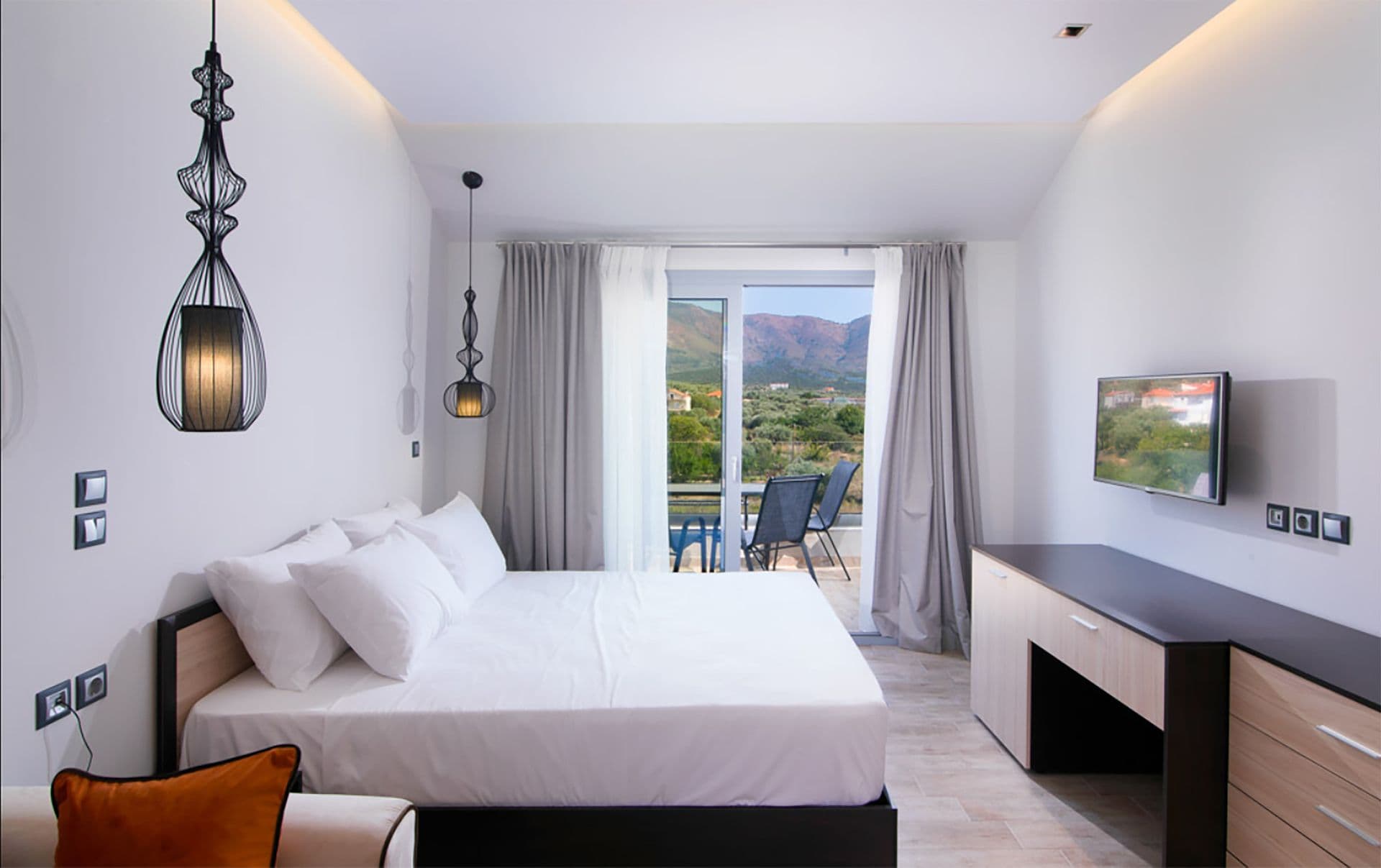 The Dome Luxury Thassos, Family Room Garden View