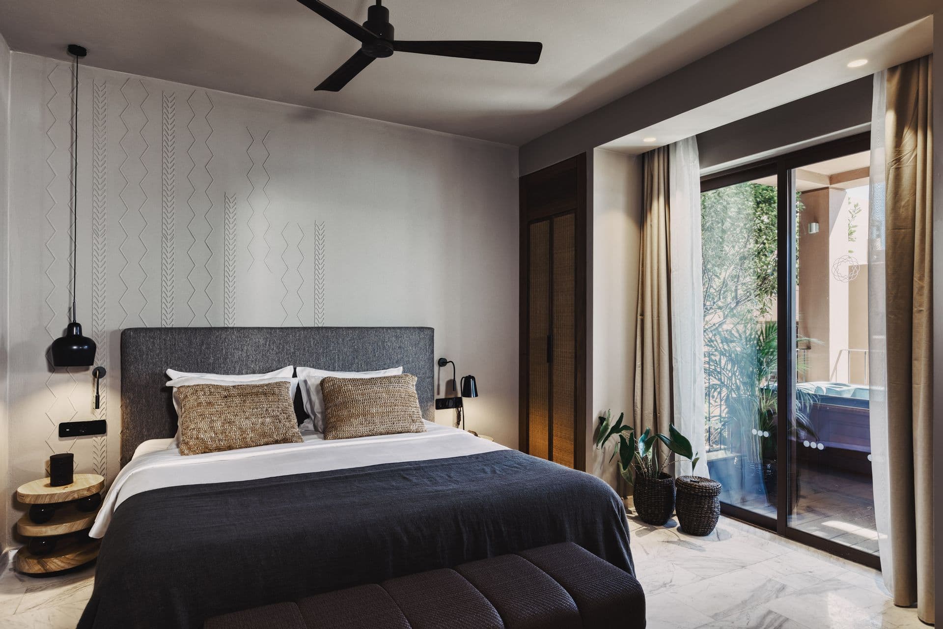 room-types-DOMESEL-SUIT-0.jpg