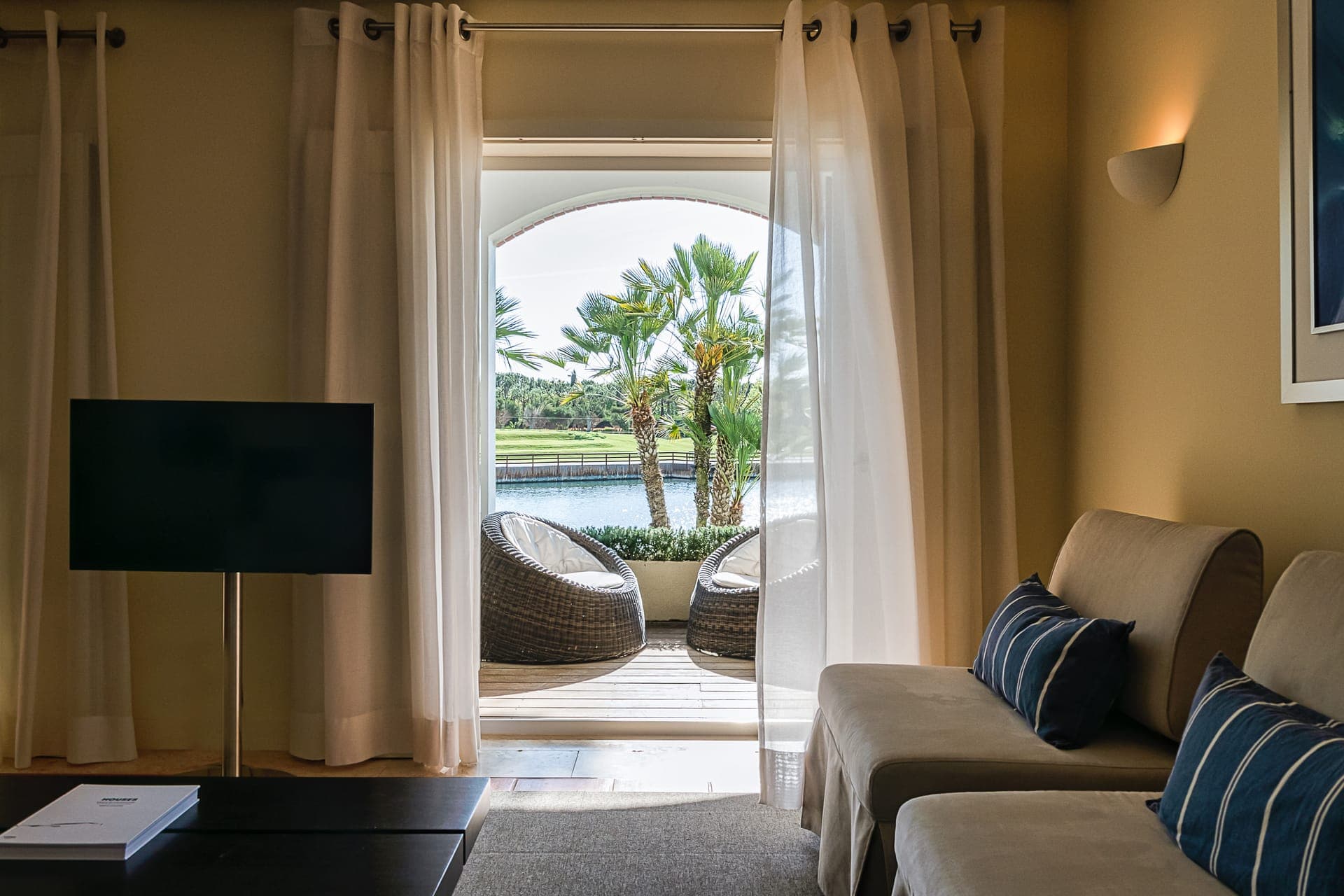 room-types-DOMLARESAL-SAPH2B-0.jpg