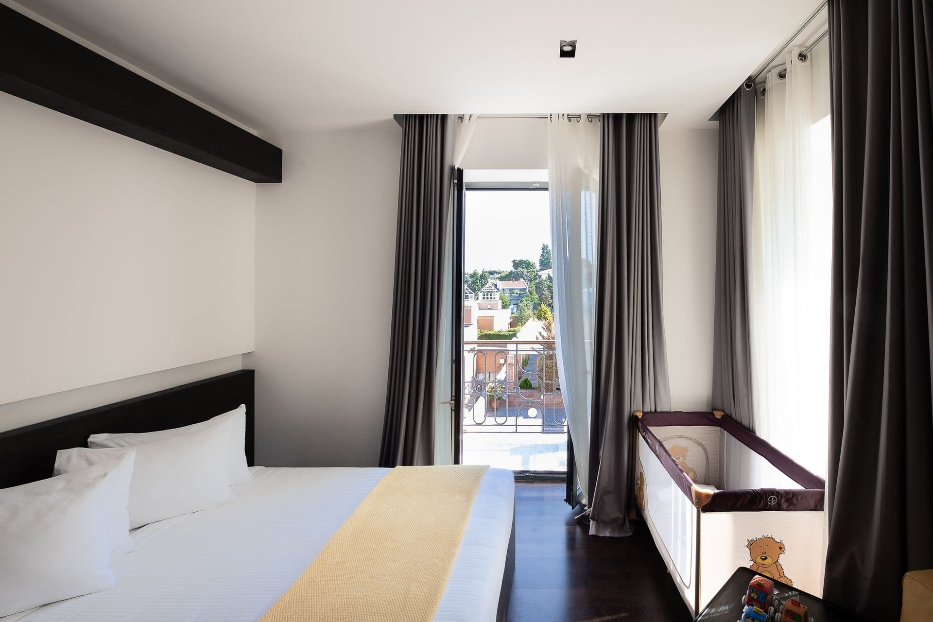 room-types-DOMOTELKA-SUITE-0.jpg