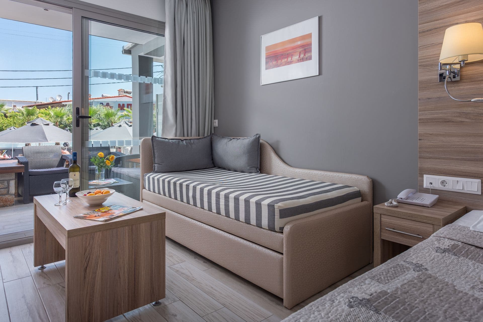 room-types-DONYSOSH-STDDLX-0.jpg