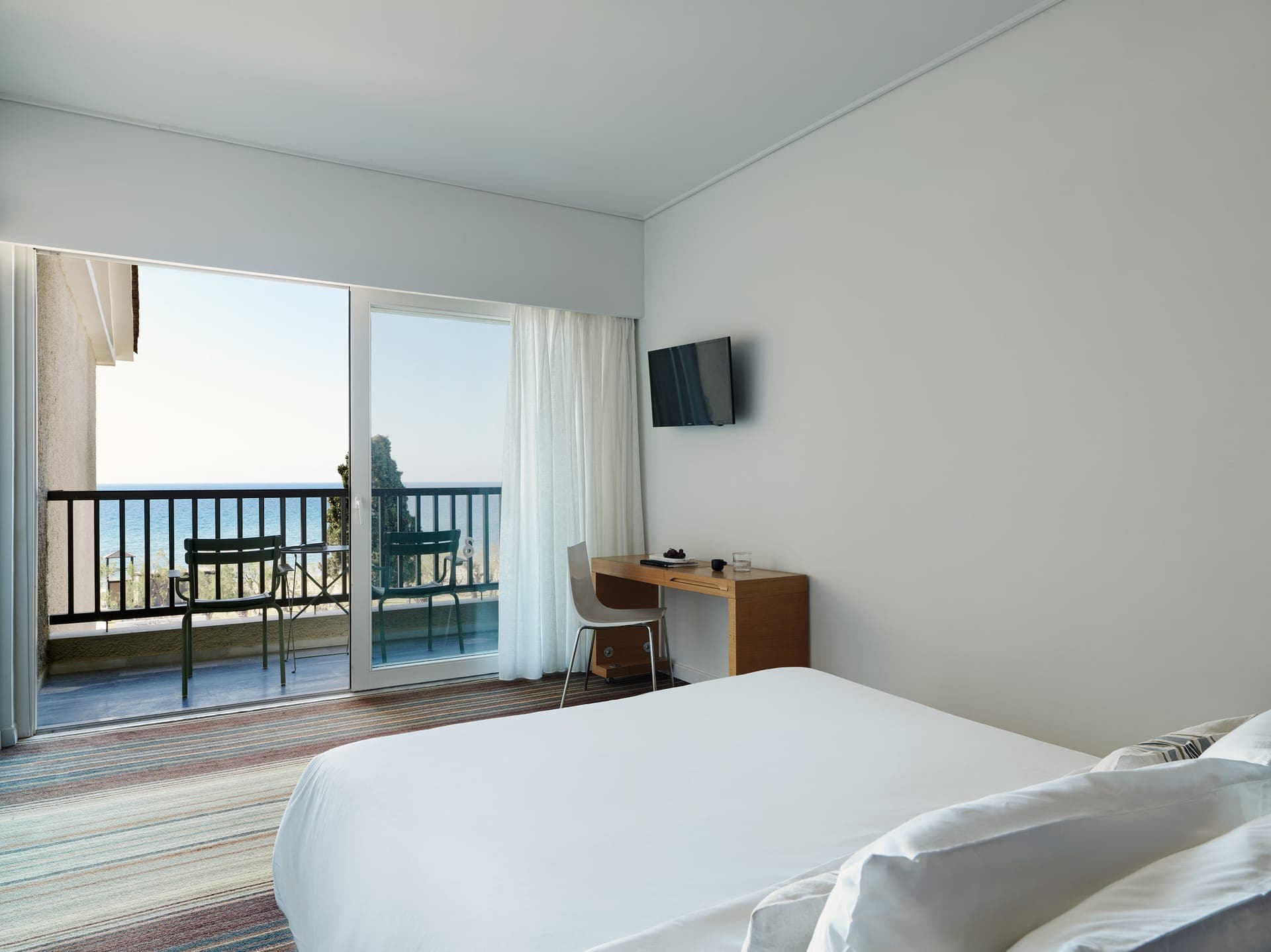 room-types-DORYSSASEA-EXE-0.jpg