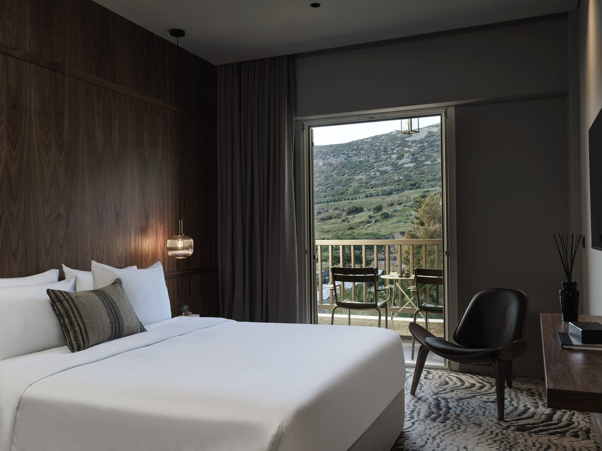 room-types-DORYSSASEA-SDRGV-0.jpg