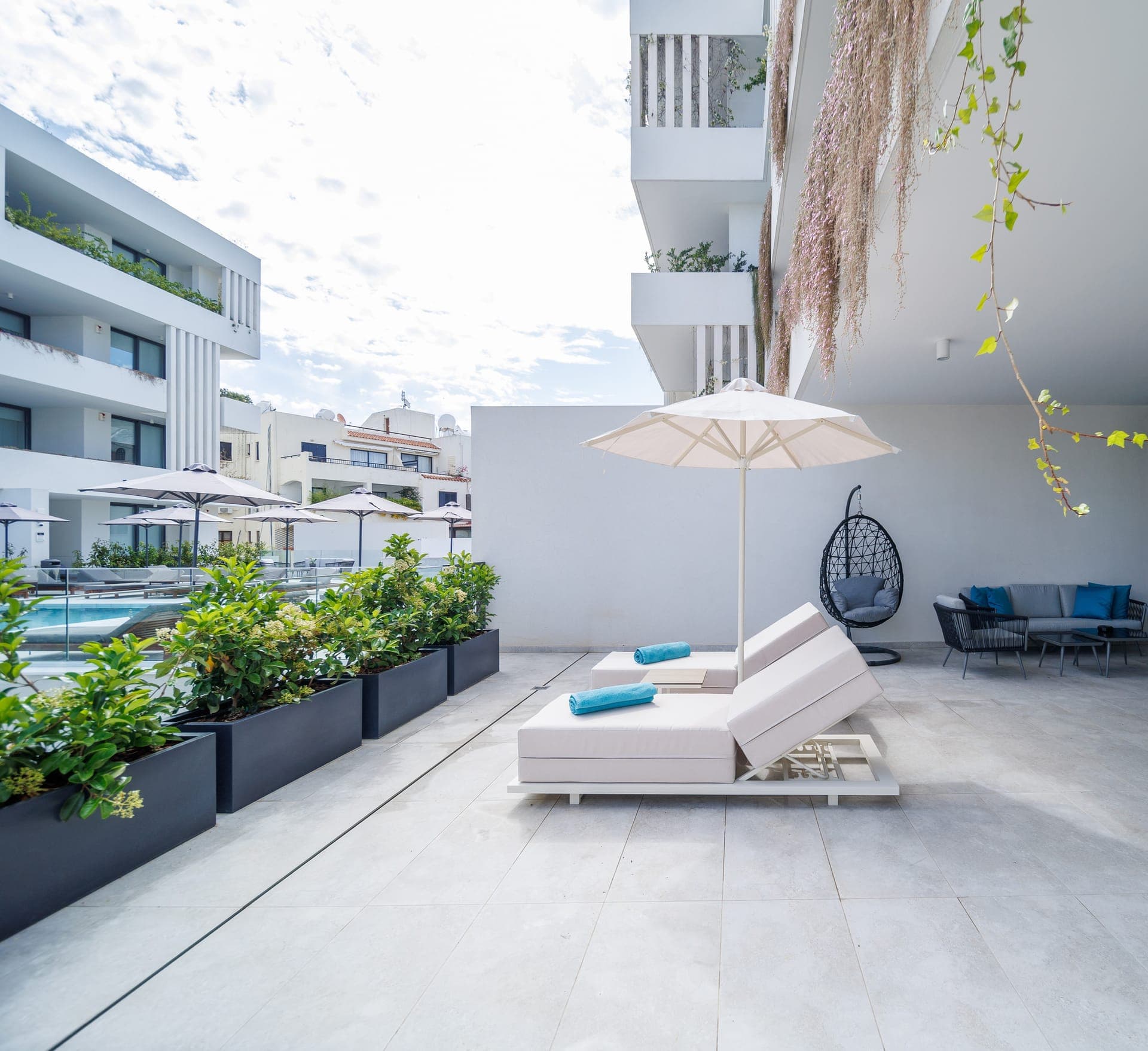 room-types-DOWNTOWNCY-CAB2BD-0.jpg