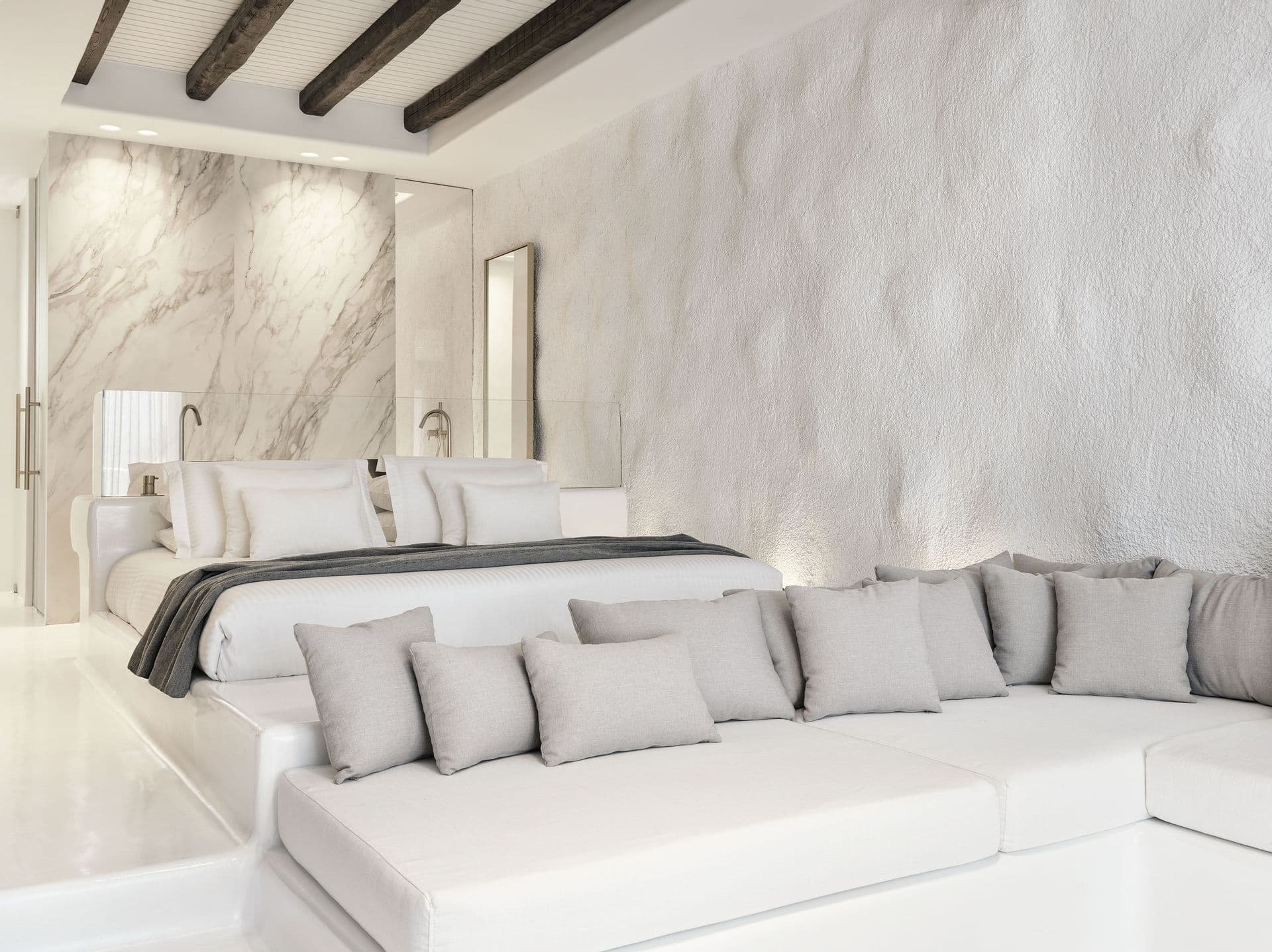 room-types-EARTHSUITE-EXSUIT-0.jpg