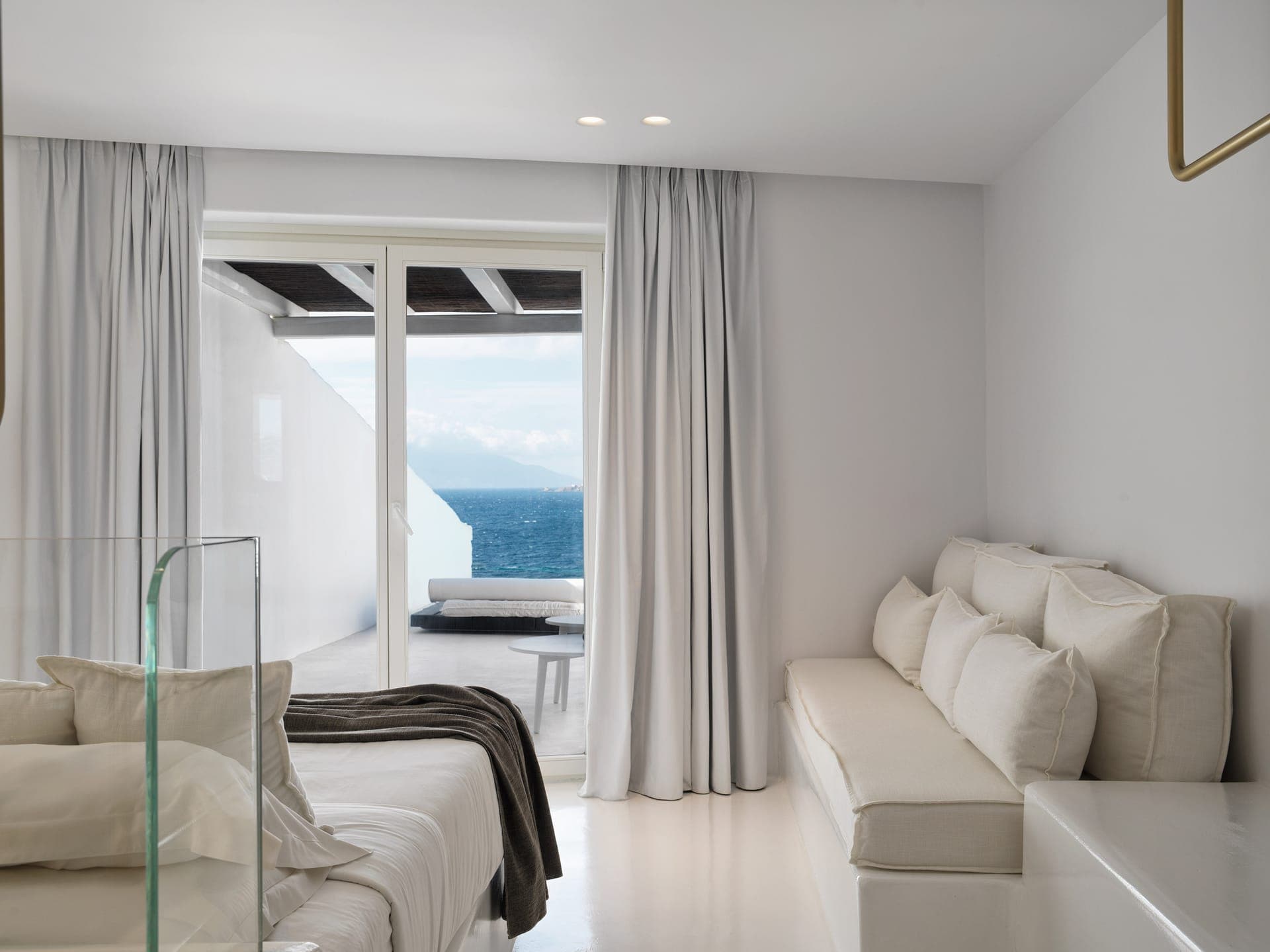 room-types-EARTHSUITE-JUNIOR-0.jpg
