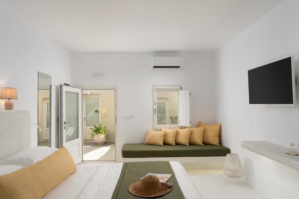 room-types-EDEMBTQS-SUPER-0.jpg