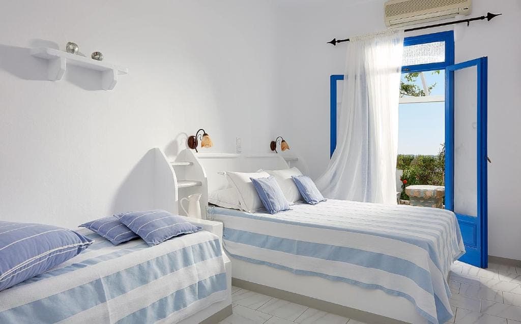 room-types-EFISTUD-TRIPLE-0.jpg