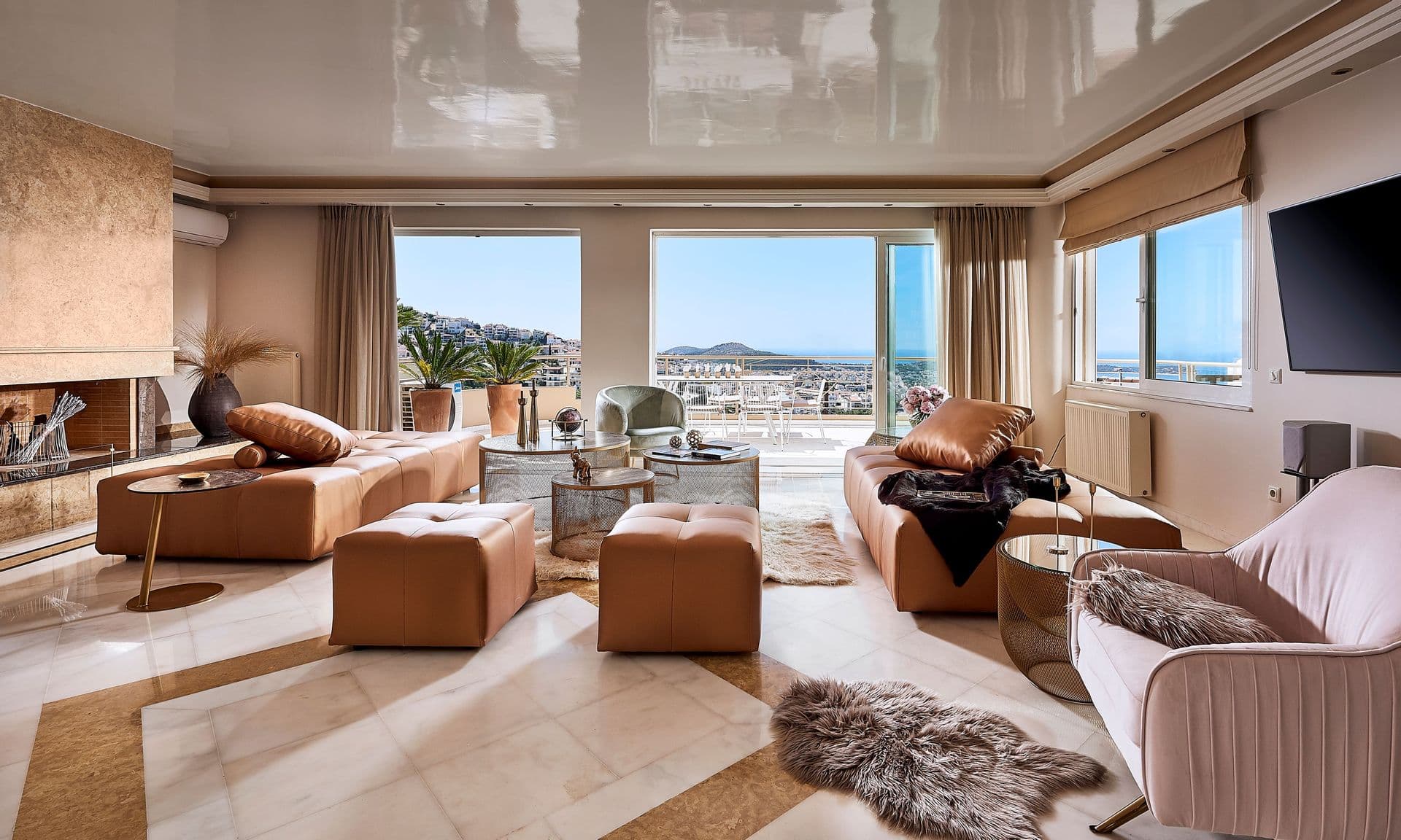 an Elegant Maisonette with a Panoramic view