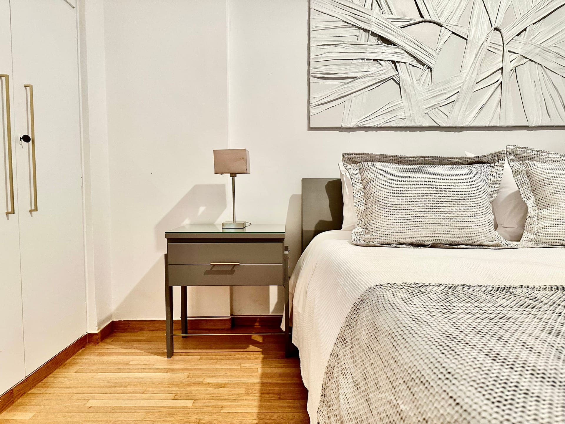 room-types-ELAIALXSEL-EMERAL-0.jpg