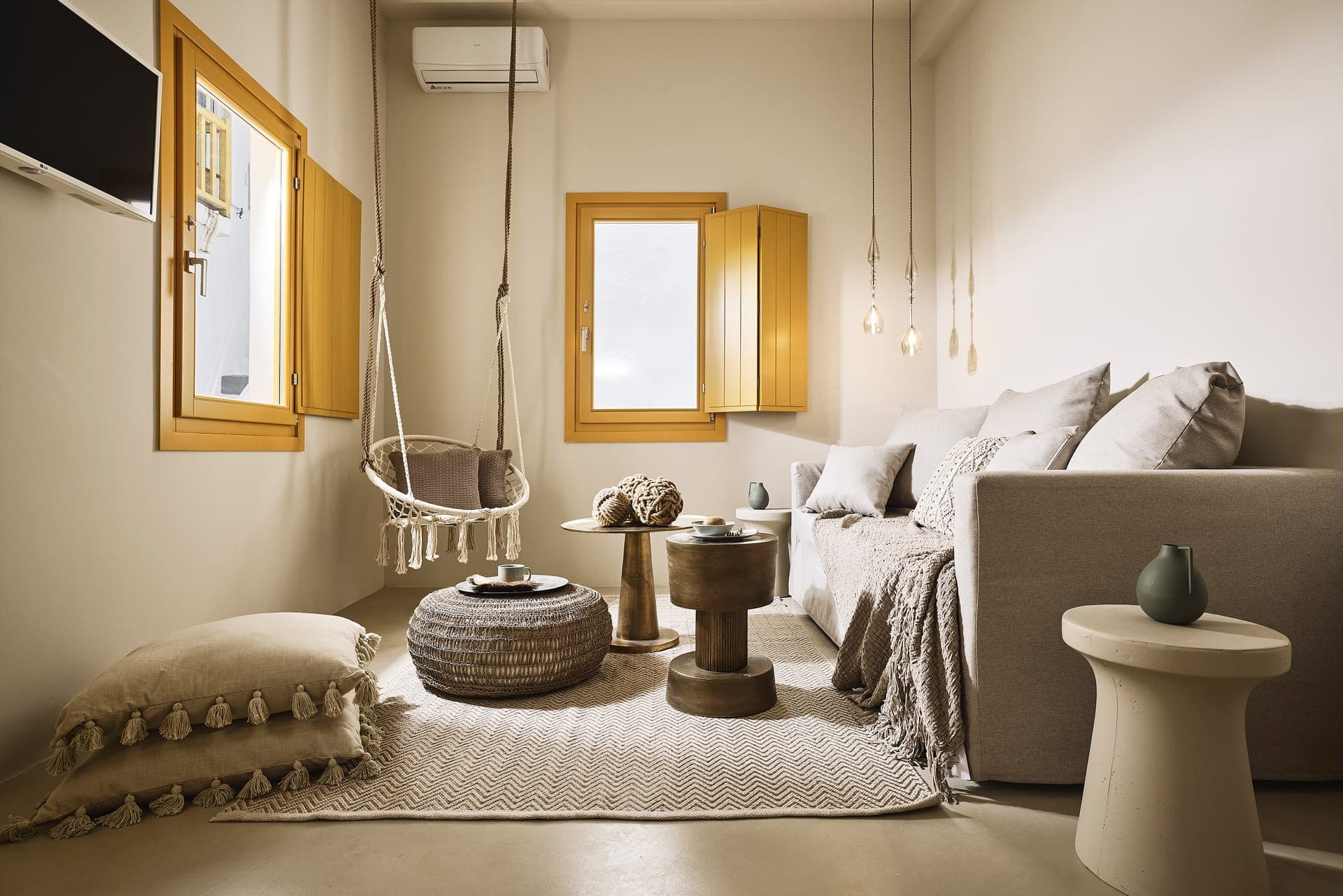room-types-ELAIAMYK-MYRON-0.jpg