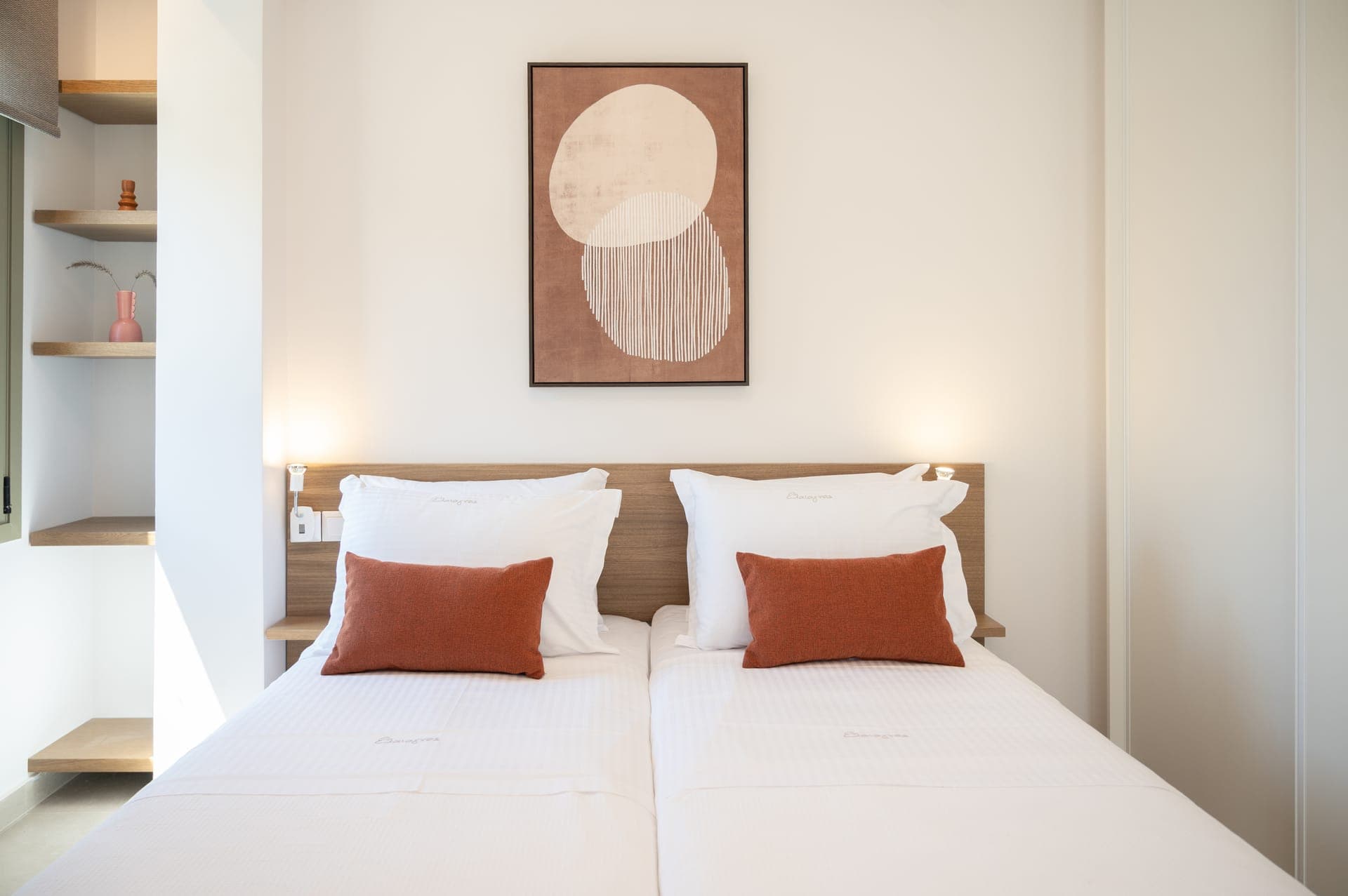 room-types-ELEAGNOS-VILLA2-0.jpg