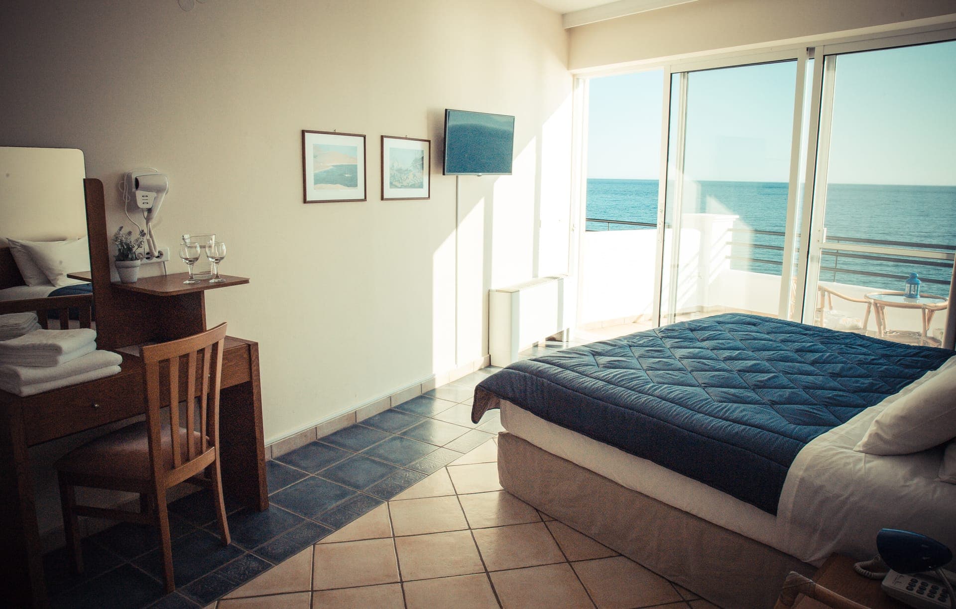 room-types-ELEAMAREHO-RESSV-0.jpg