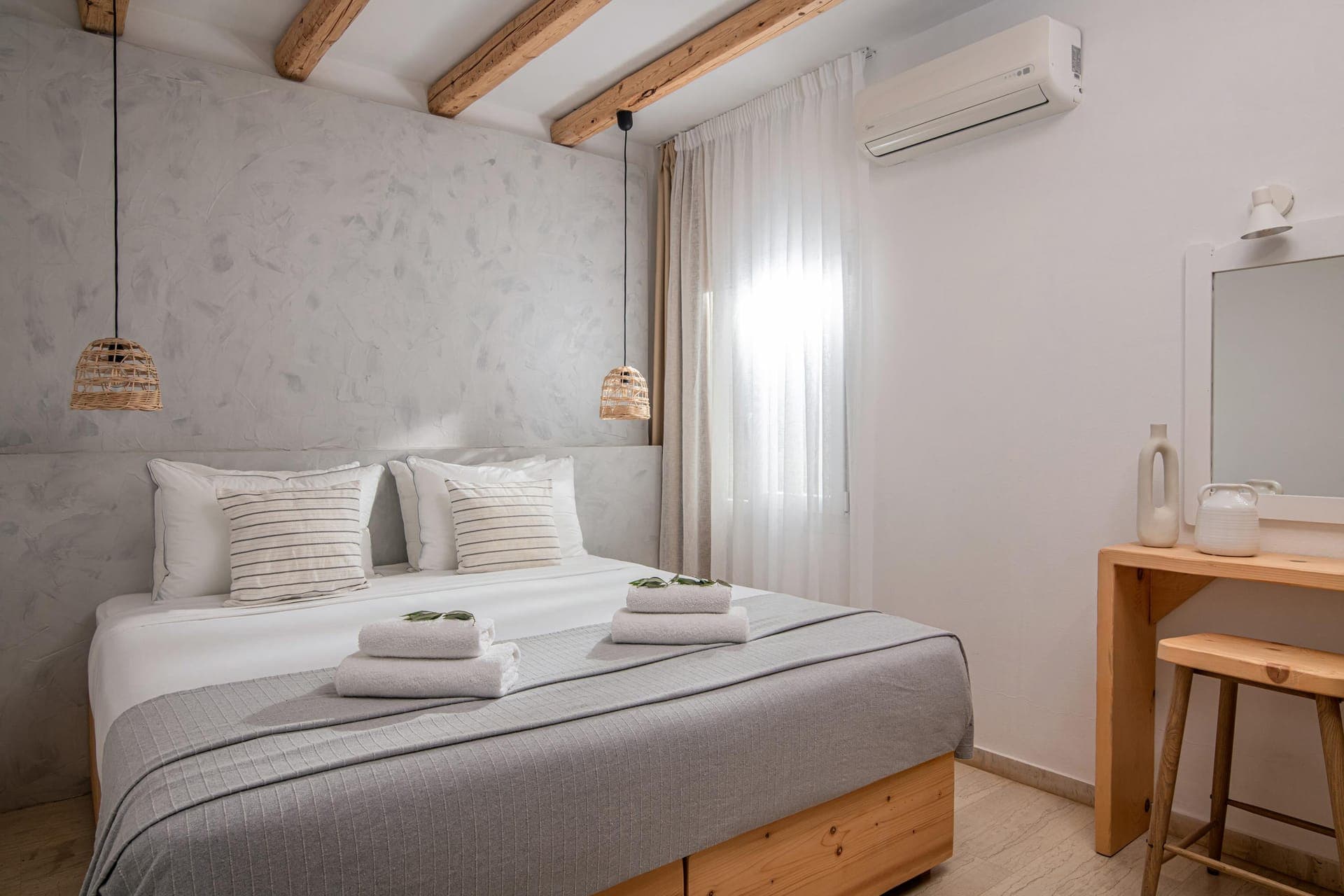 room-types-ELEASUITES-SUIT-0.jpg