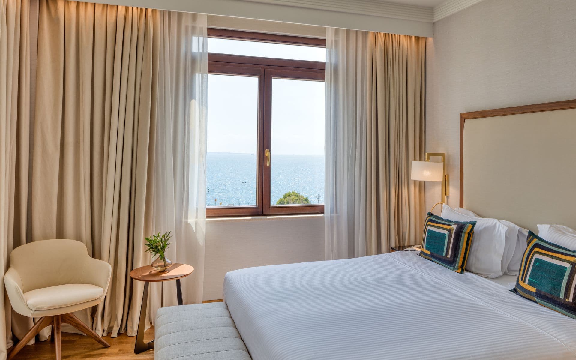 room-types-ELECTRAPT-JUNSUI-0.jpg