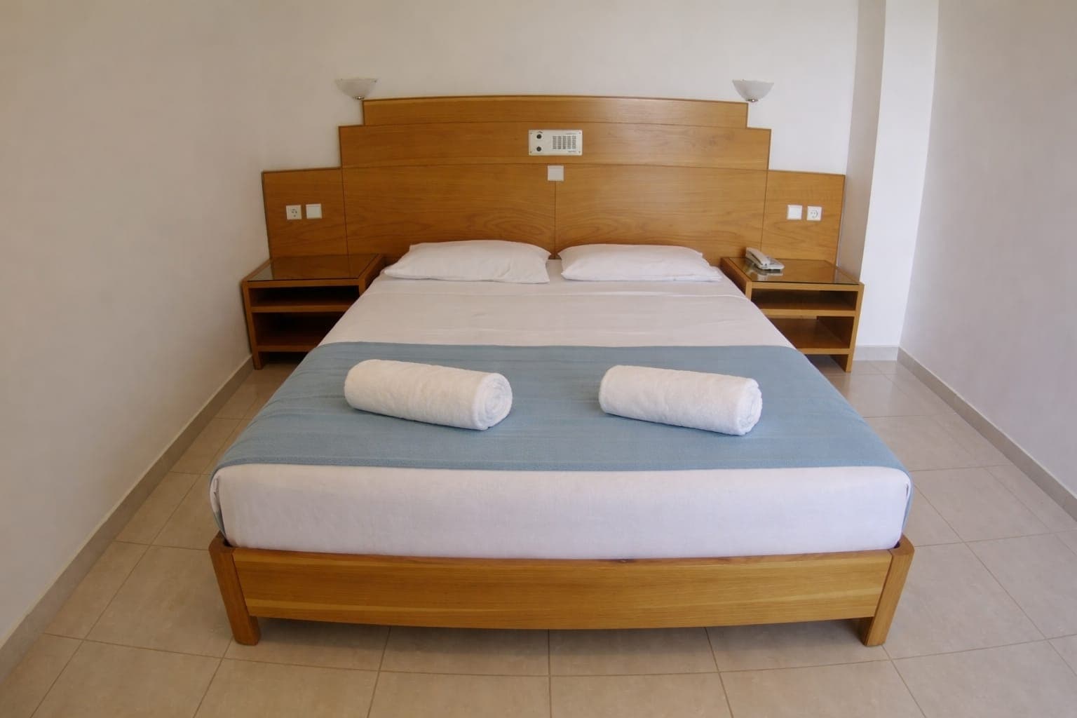 room-types-ELEFTHERIA-FAMR-0.jpg