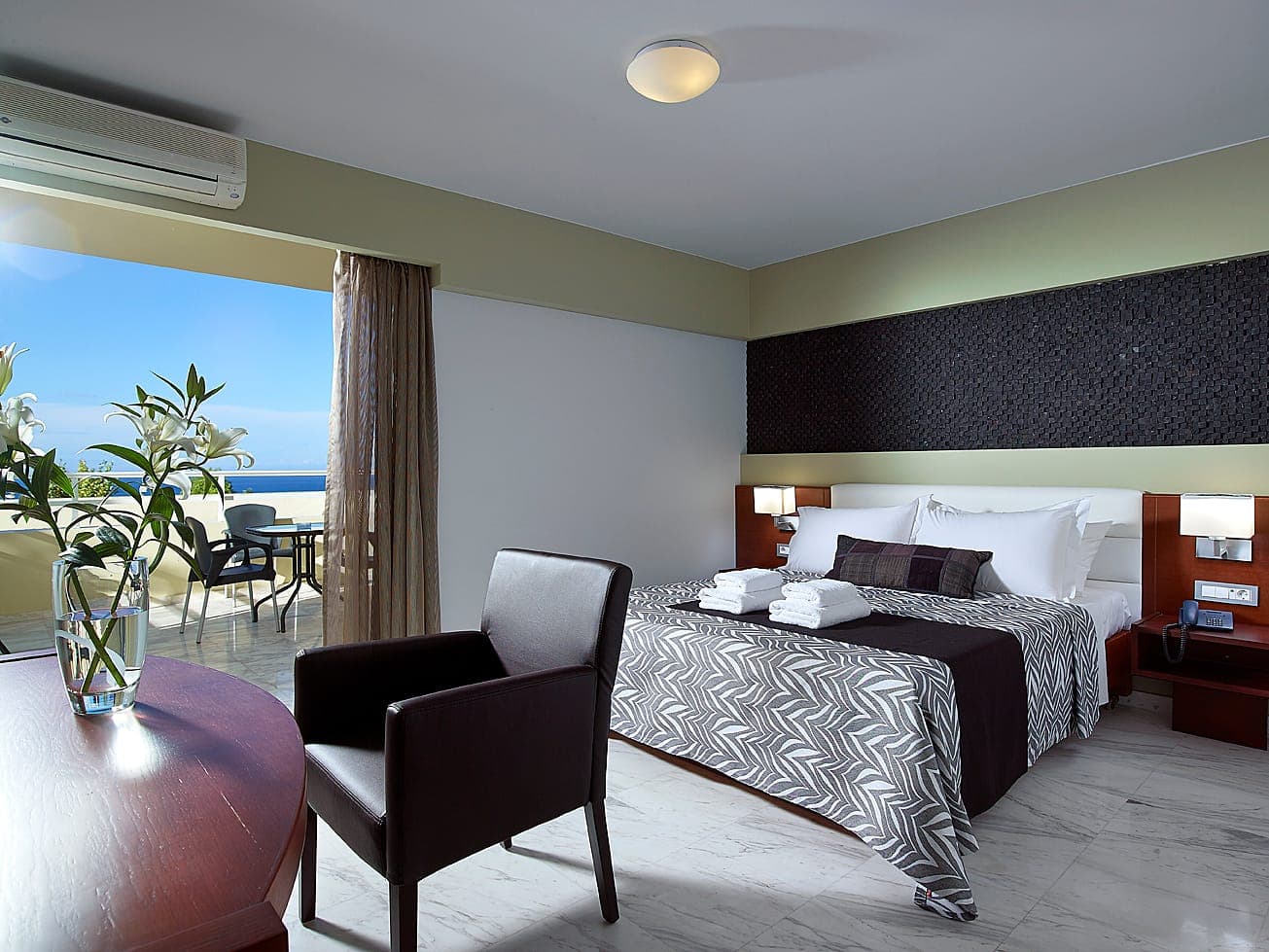 room-types-ELEFTHERIA-SUISV-0.jpg