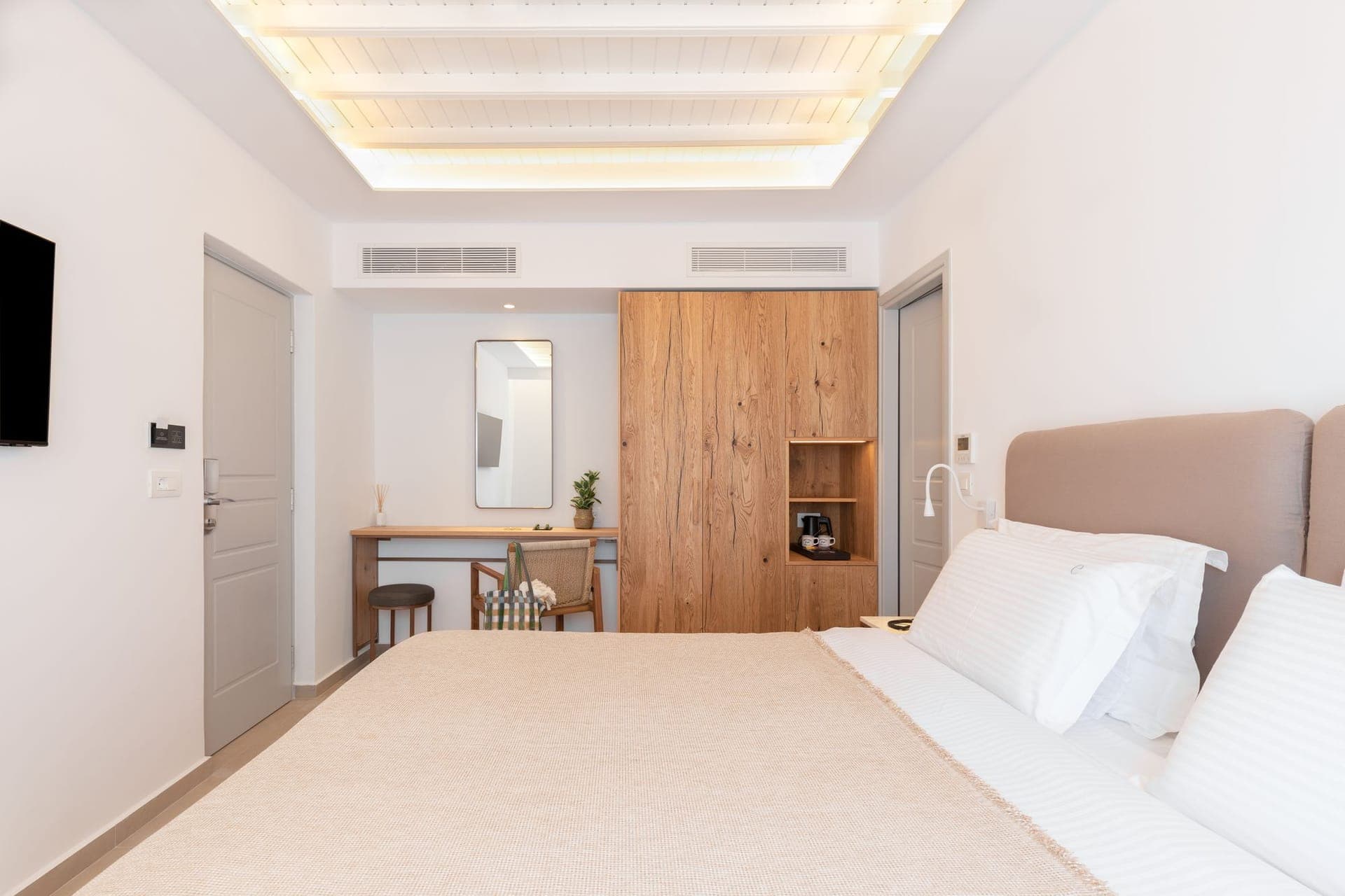 room-types-ELENA-DOUBLE-0.jpg
