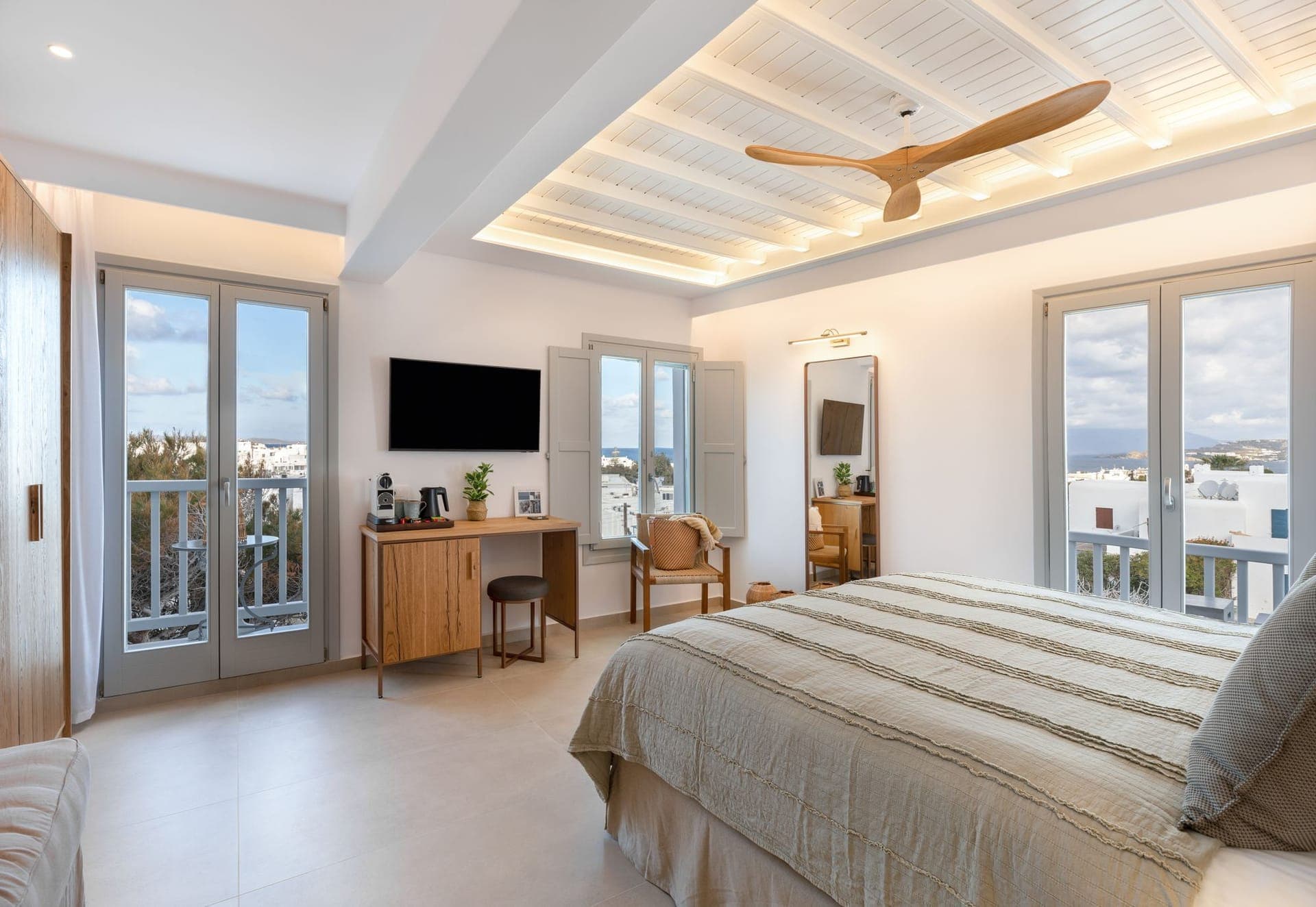 room-types-ELENA-SUITE-0.jpg