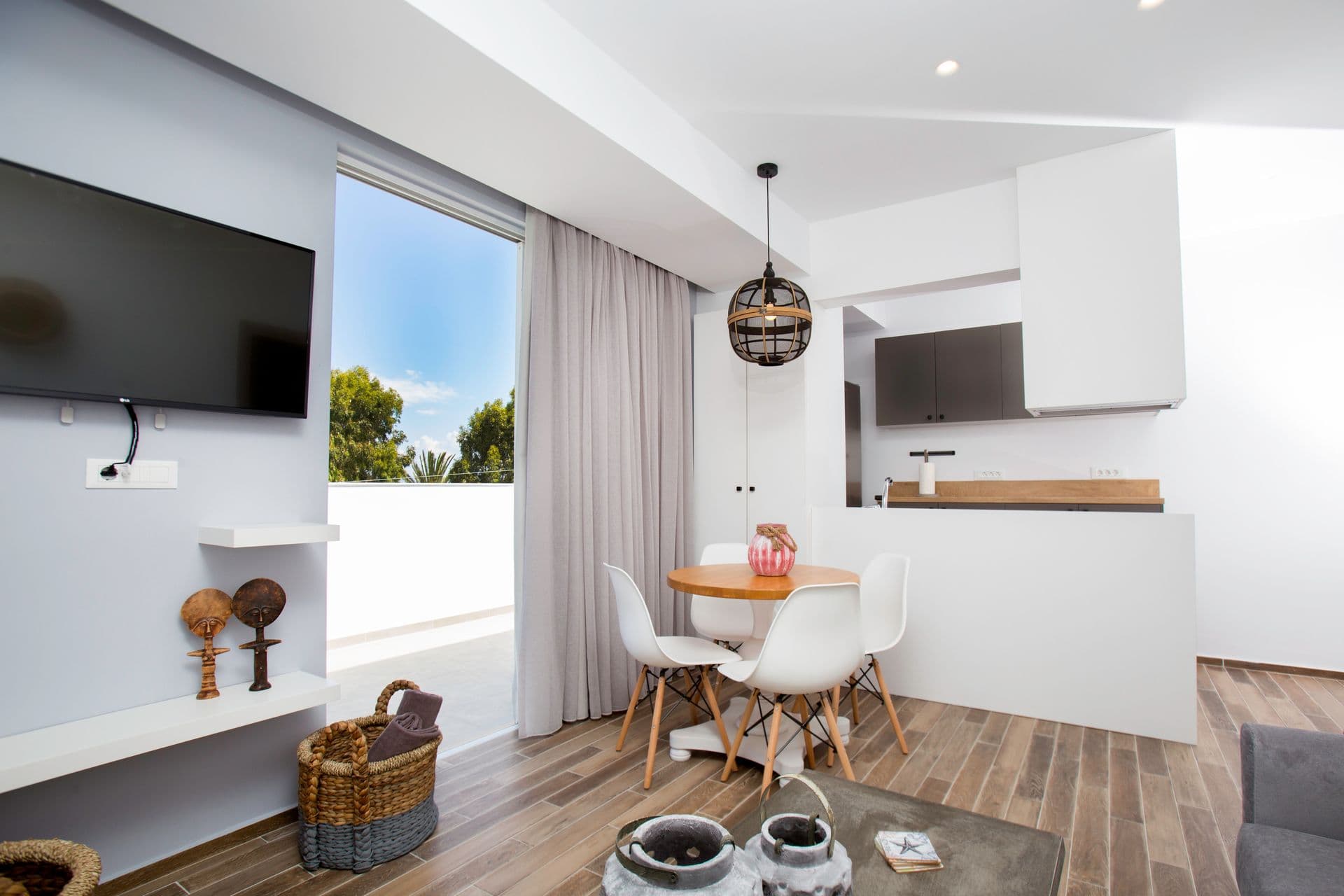 room-types-ELENISPHIL-MERAKI-0.jpg