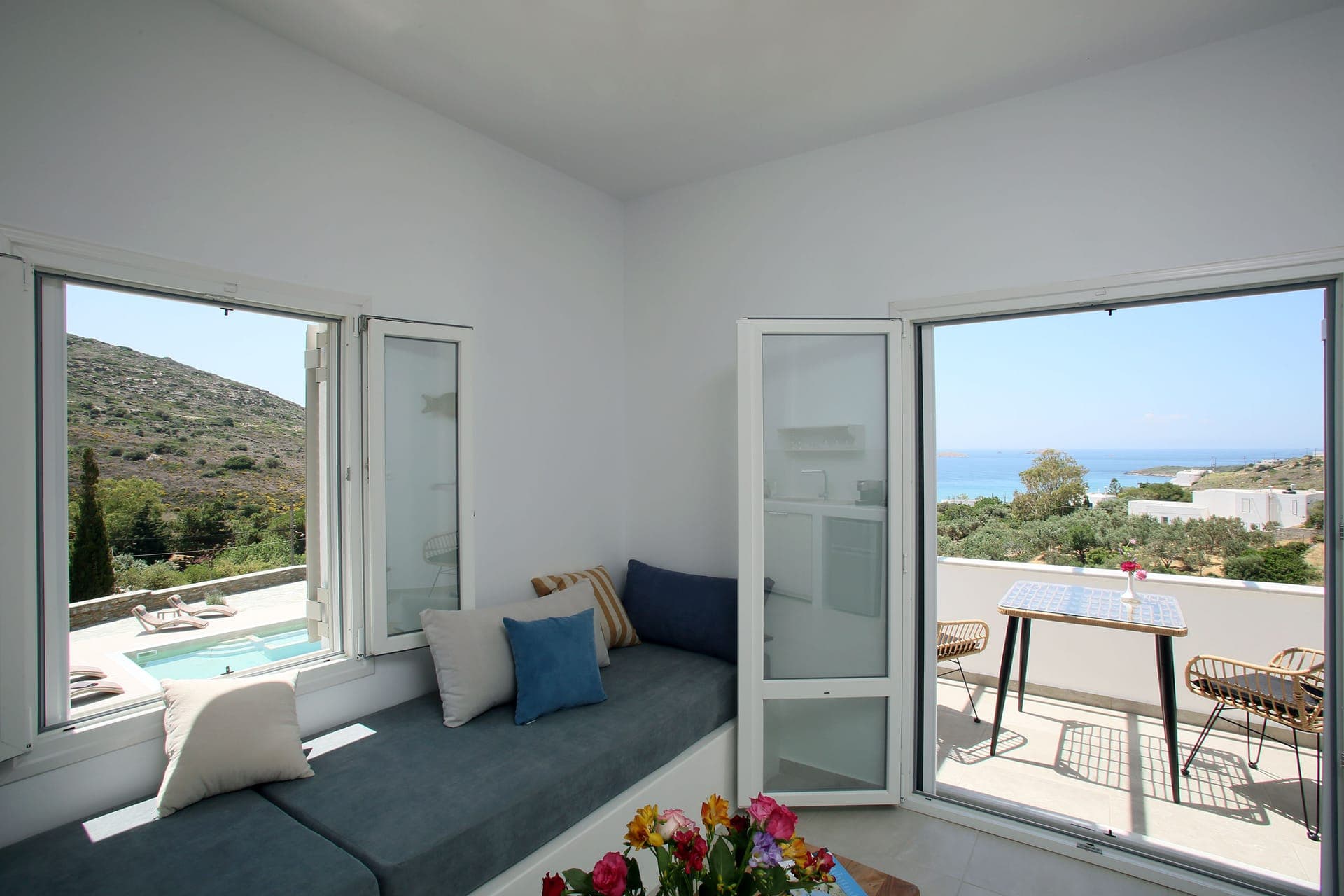 room-types-ELIAANDROS-SPFSSV-0.jpg