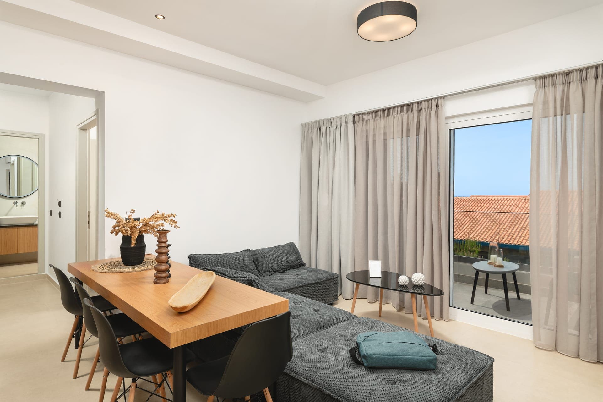 room-types-ELIACITYAP-TBA-0.jpg