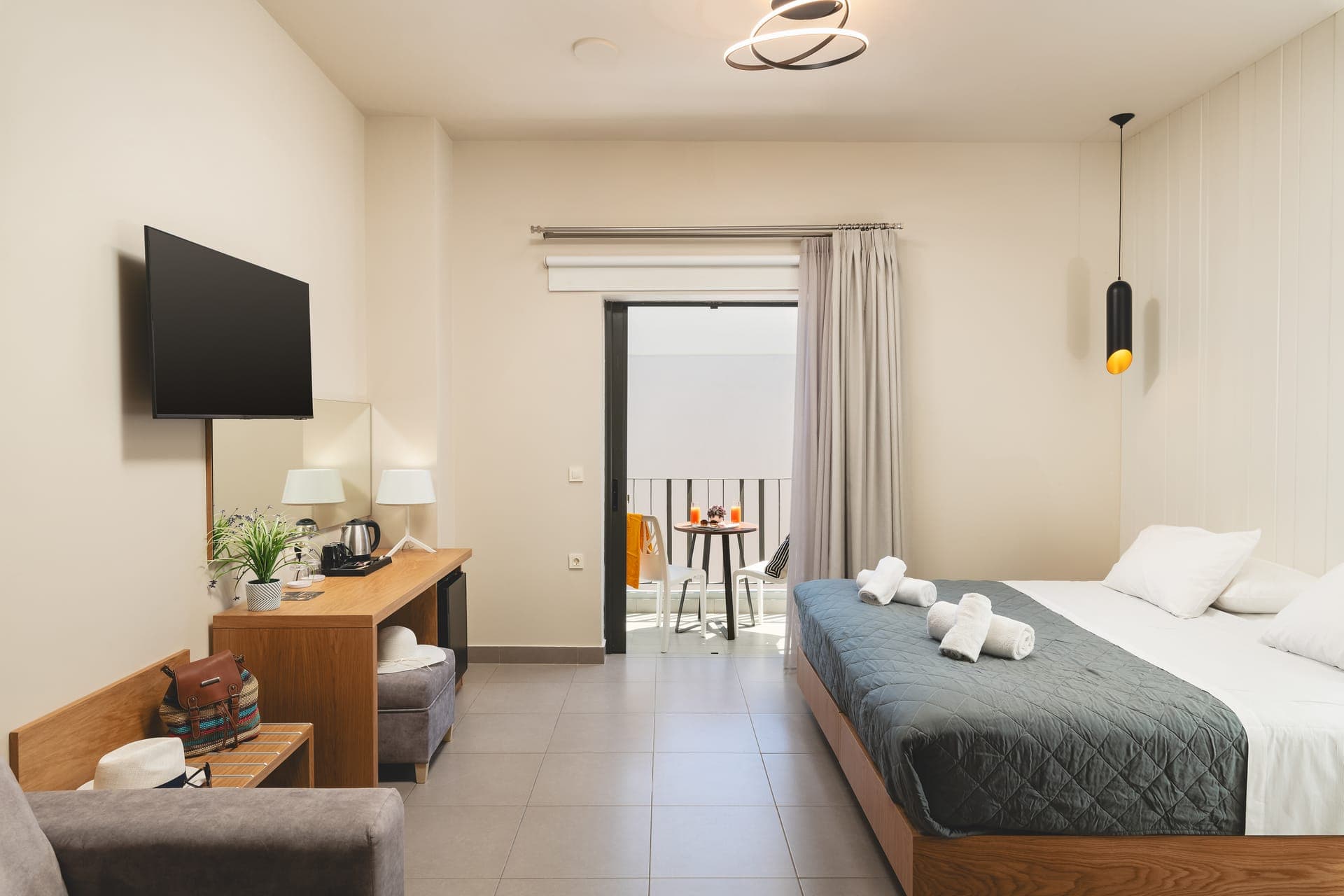 room-types-ELIAGIAMAR-CLASSR-0.jpg