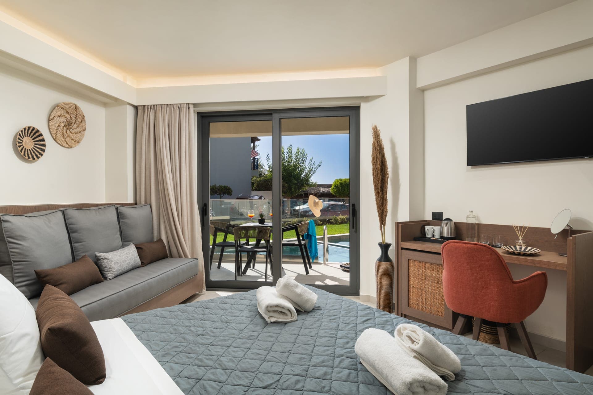 room-types-ELIARESORT-DELSWI-0.jpg