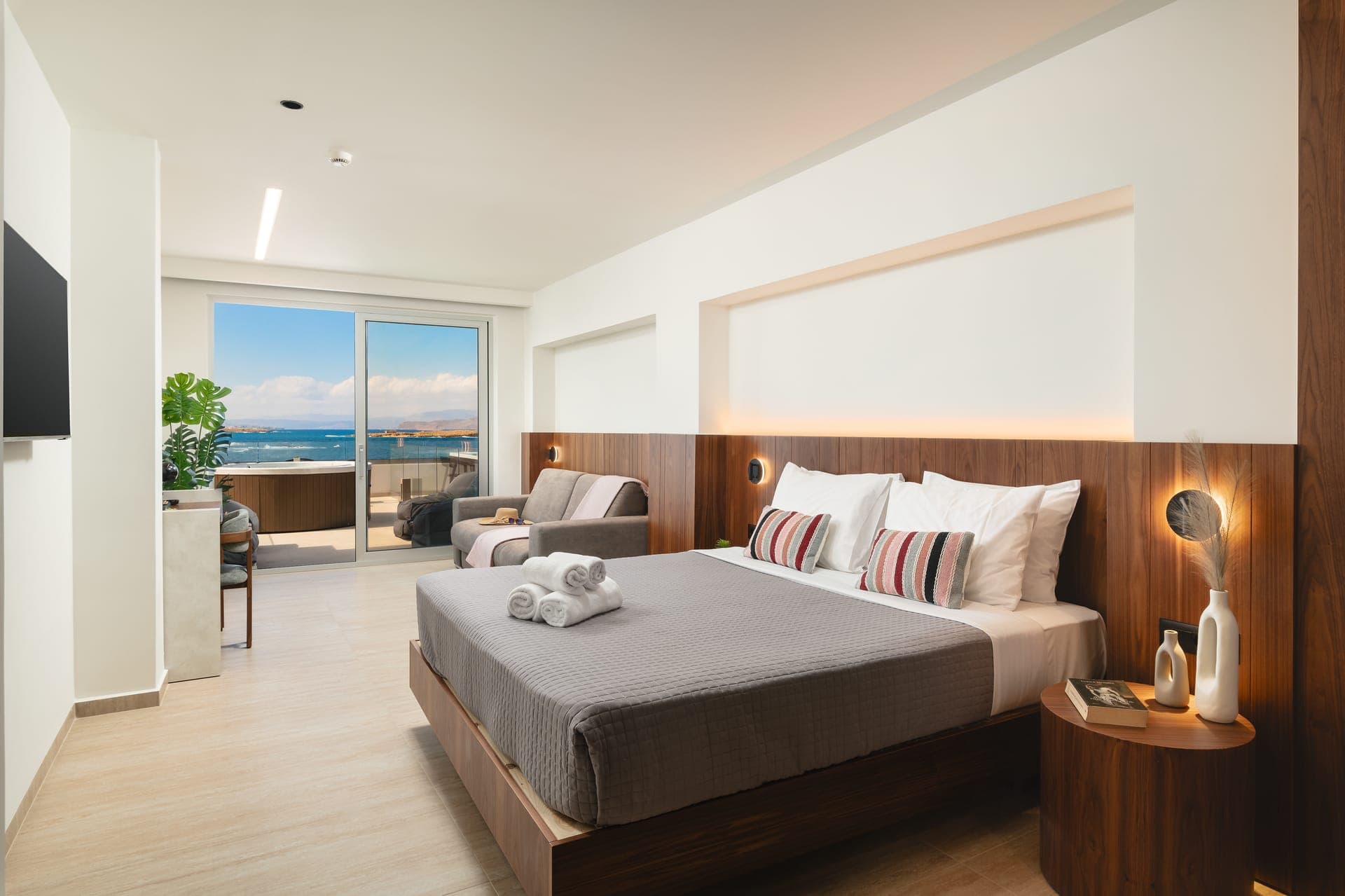 room-types-ELIASEA-SUNOUT-0.jpg