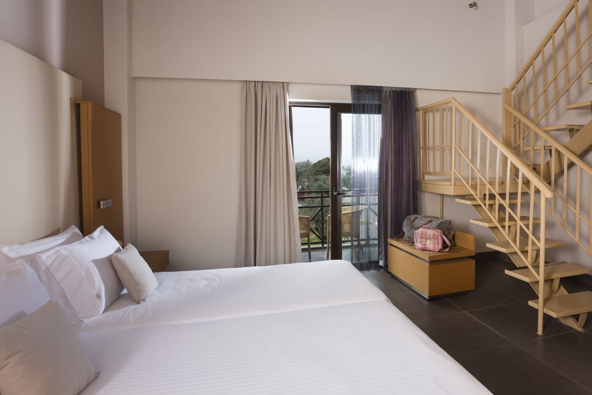 room-types-ELITKAL-FAMV-0.jpg