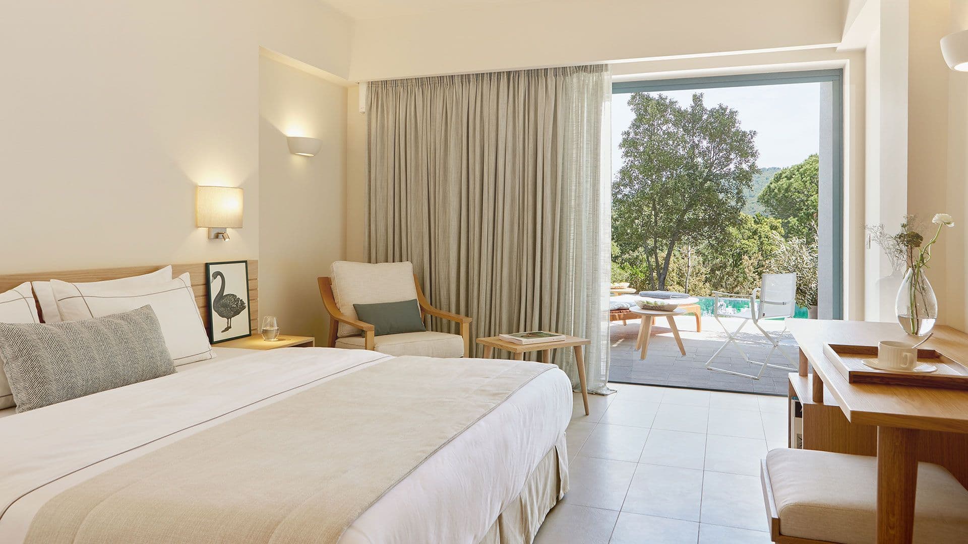 room-types-ELIVISKIAT-DBXESU-0.jpg