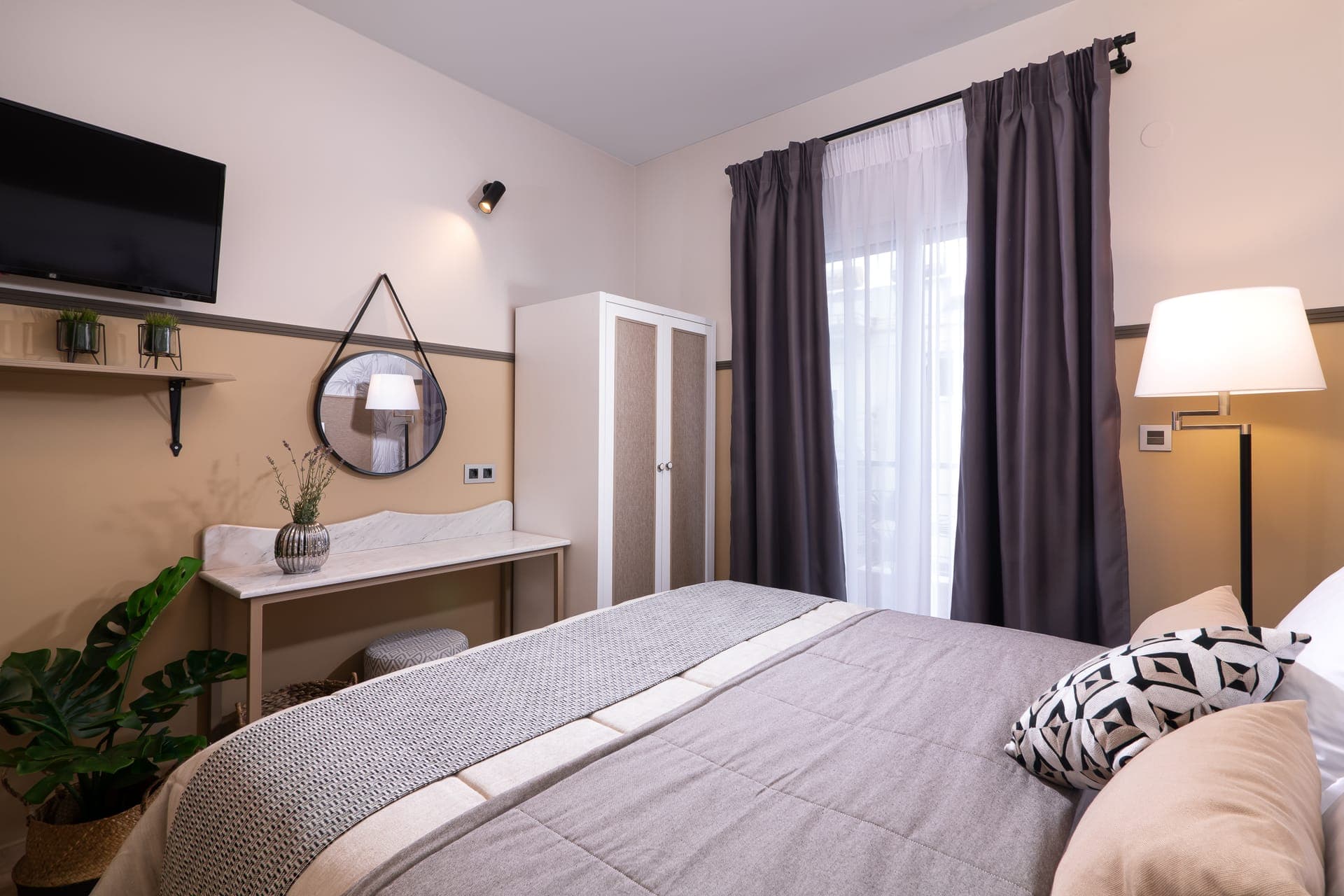 room-types-ELLEROOMS-ECO-0.jpg