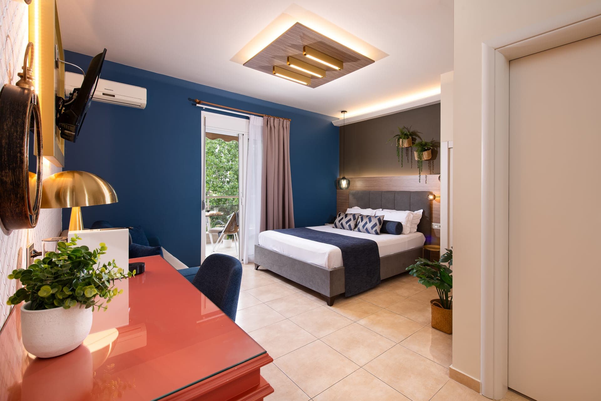 room-types-ELLEROOMS-SUPR-0.jpg