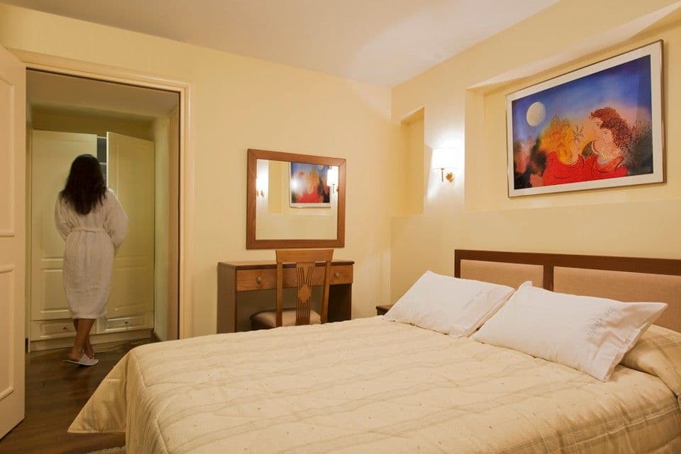 room-types-ELLINONT-STDFAM-0.jpg