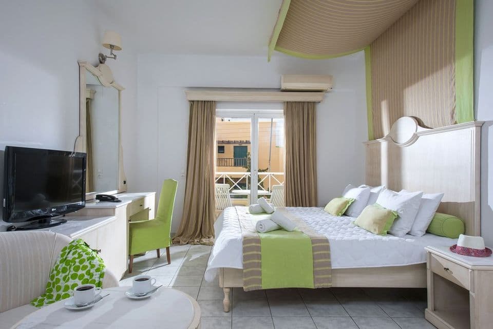room-types-ELMISUITES-STDR-0.jpg