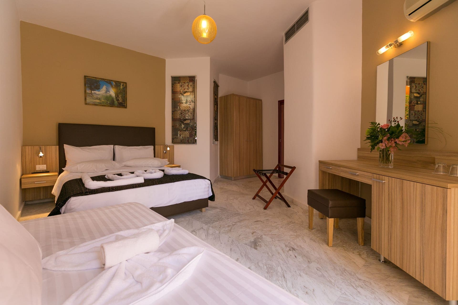 room-types-ELOTIA-TRIPLE-0.jpg