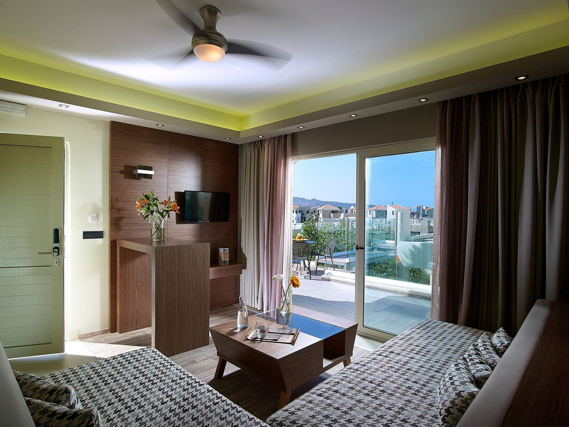 room-types-ELOTIS-JUNSU-0.jpg