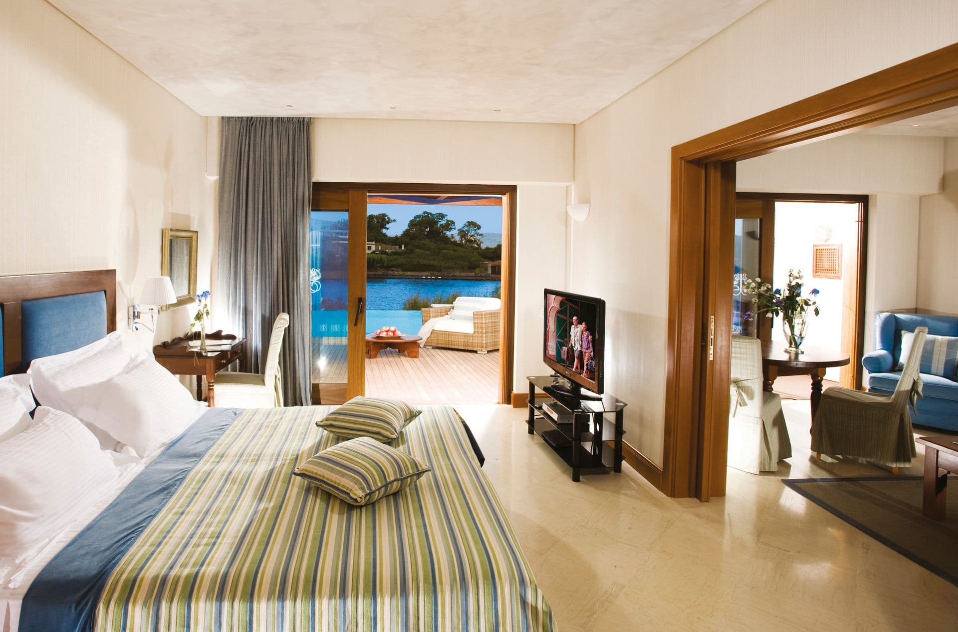 room-types-ELOUNDABAY-JBSWFP-0.jpg