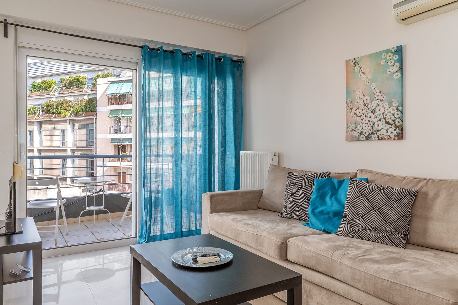 room-types-ELVITAAPT2-1BED4F-0.jpg