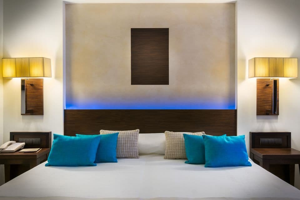 room-types-ELYSIUM-DBLLV-0.jpg