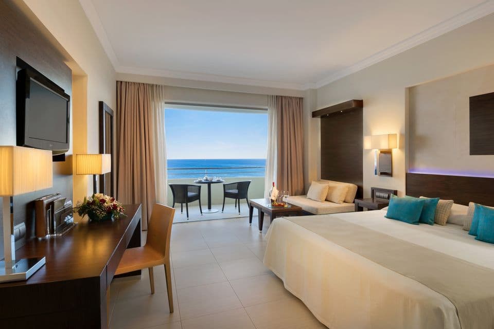 room-types-ELYSIUM-DBLSV-0.jpg