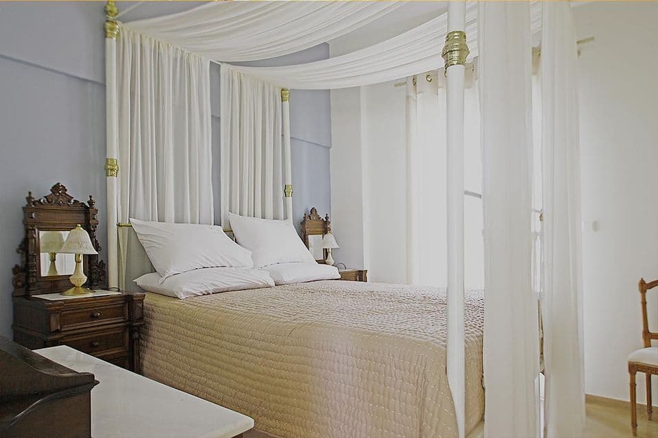 room-types-EMILIA-SUI-0.jpg