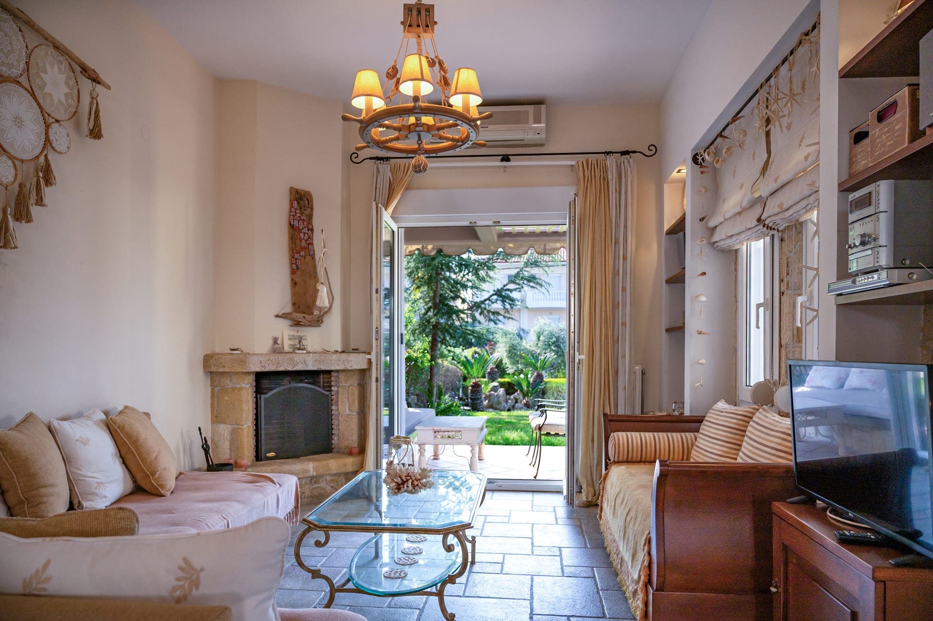 room-types-EMILYLUXUR-VILLA-0.jpg