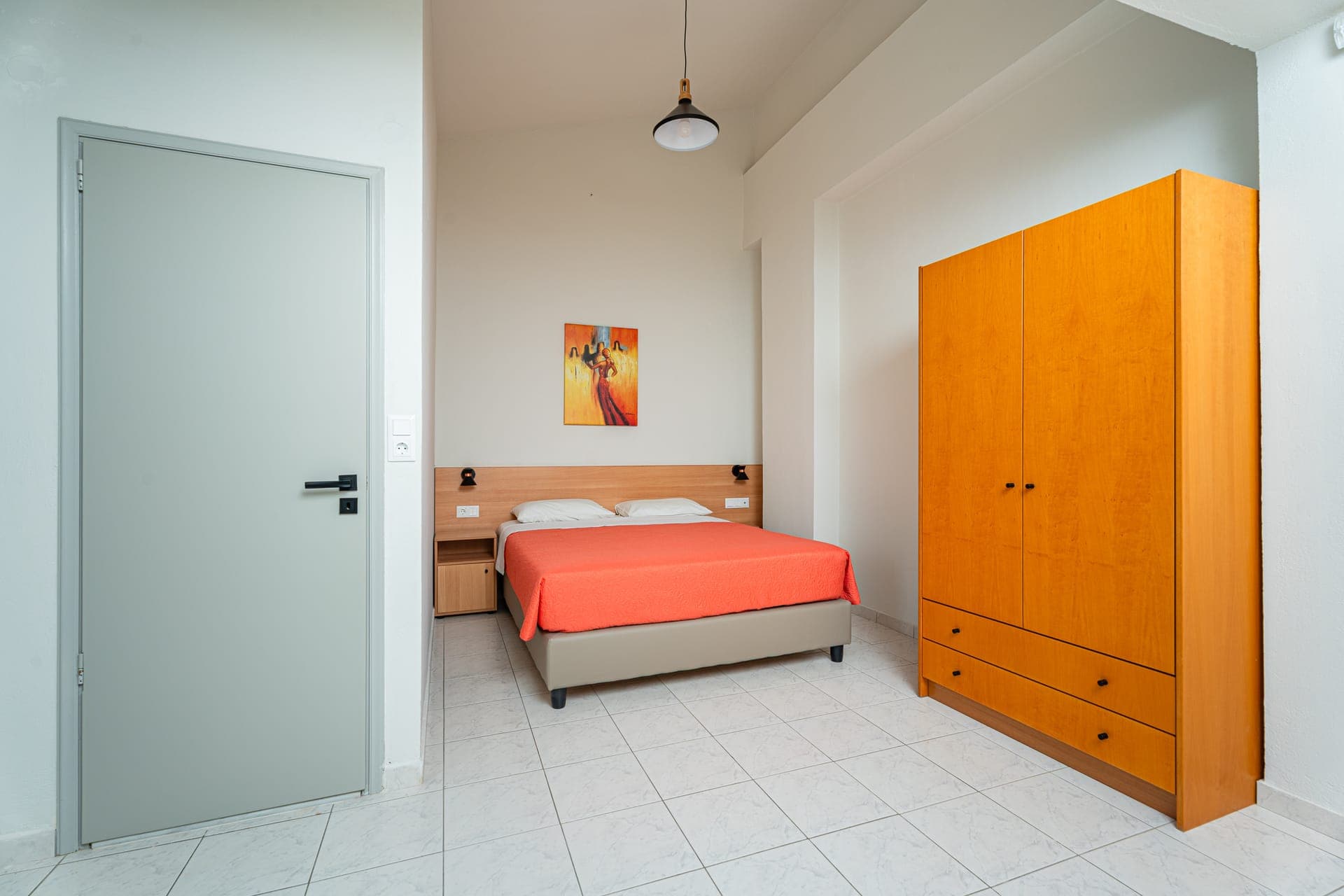 room-types-EMISEASIDE-DLXDBL-0.jpg