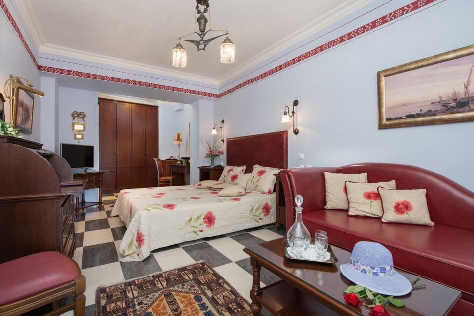 room-types-ENAVLION-JUNS-0.jpg