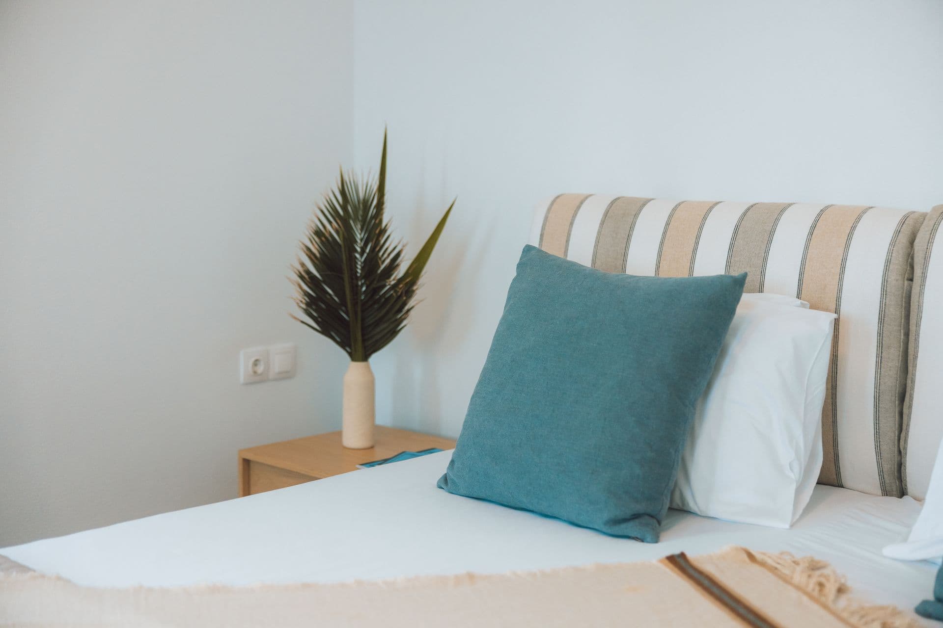 room-types-ENMILO-SDBL-0.jpg