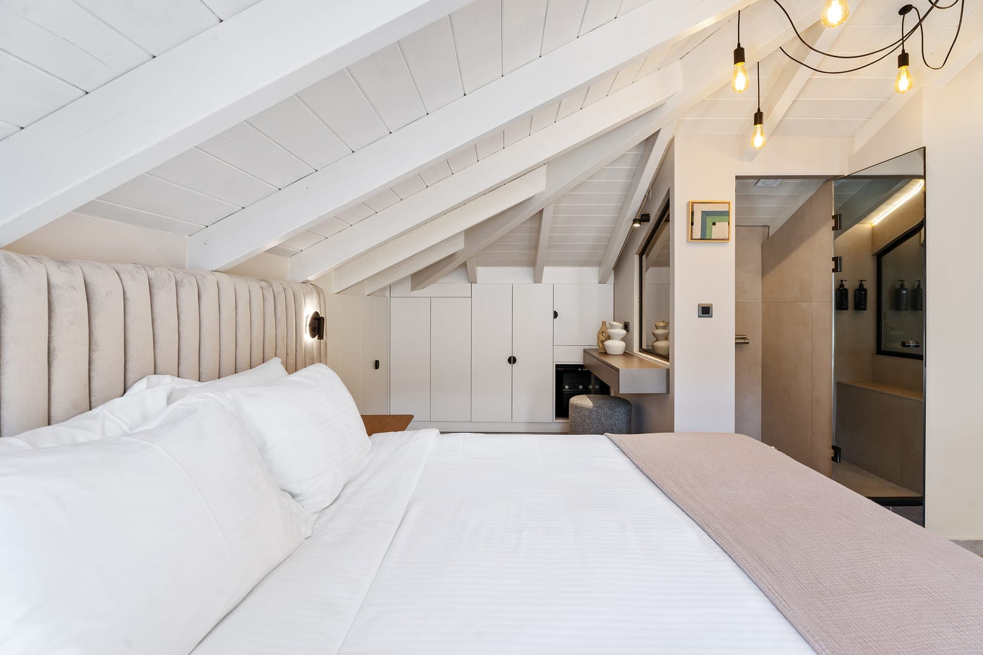 room-types-ENNEAMUSES-DFS-0.jpg